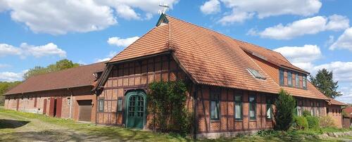 Foto - Resthof mit Wohn- und Nebengebäuden