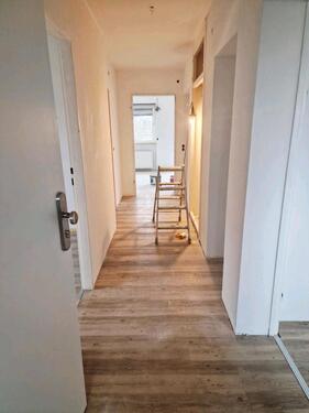 Foto - 4 Zimmer Dachgeschoßwohnung zur Miete in Rodgau