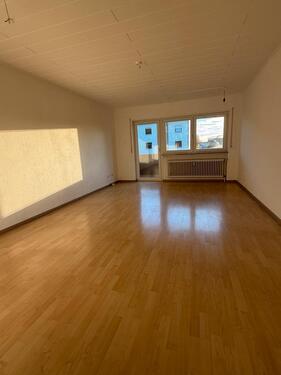 Foto - Helle 3-Zimmer Wohnung mit Balkon in Schwetzingen-Nordstadt