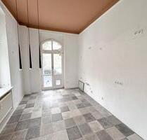 In Renovierung: 3-Zimmer-Wohnung mit Terrasse & eigenem Gartenanteil in Zwickau