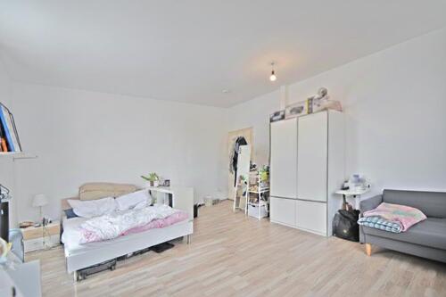 Foto - Großzügiges Wohnen im Zentrum: Helle 3-Zimmer-Wohnung mit neuem Bad