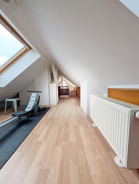 Foto - 3 Zimmer Dachgeschoßwohnung zum Kaufen in Frankfurt am Main