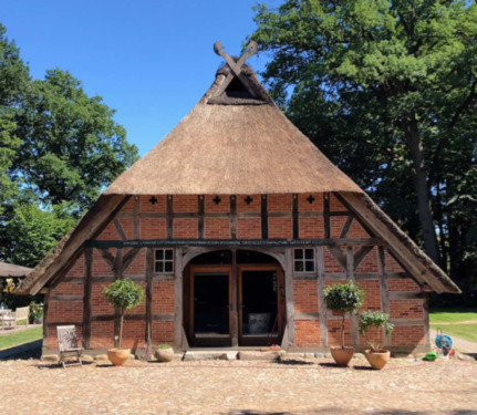 Foto - „Landsitz unter Reet'' zwischen Bremen und Hamburg