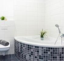 Highlight-Wohnung mit Eckbadewanne und Einbauküche - Chemnitz Helbersdorf