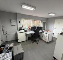 Büro zu vermieten 20qm, möbliert, mit Dusche und WC, m. Parkplatz - Stuttgart Neuwirtshaus