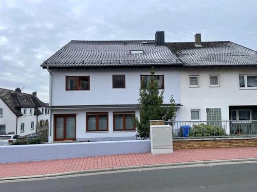 Foto - Dachgeschosswohnung - 780,00&nbsp;EUR Kaltmiete, ca.&nbsp; 82,00&nbsp;m&sup2;