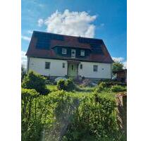 Große Sonnige 3 Zimmer Wohnung - 680,00&nbsp;EUR Kaltmiete, ca.&nbsp; 100,00&nbsp;m&sup2; in Eisfeld (PLZ: 98673)