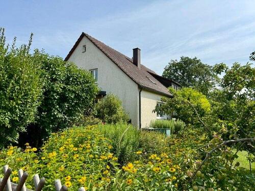 Foto - Zweifamilien Haus mit exklusiver Lage am Waldrand
