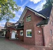 Vollständig renovierte gemütliche 5-Zimmer-Maisonette-Wohnung mit Balkon, Carport und Einbauküche - Ankum