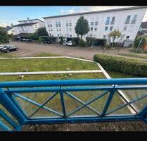 1 Zimmer Wohnung in Kehl mit PKW-Stellplatz EBK und Balkon