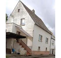 Zweifamilienhaus - 135.000,00&nbsp;EUR Kaufpreis, ca.&nbsp; 122,00&nbsp;m&sup2; in Pfeffelbach (PLZ: 66871)