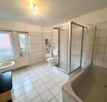 Sonnige 3-Zimmer-Wohnung mit Einbauküche - Halberstadt