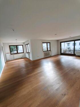 Foto - großzügige 3,5 Zimmer Wohnung - 1.950,00&nbsp;EUR Kaltmiete, ca.&nbsp; 115,00&nbsp;m&sup2;