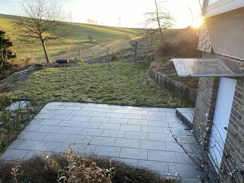 Foto - Rennovierte 5-Zimmer-Wohnung im Zweifamilienhaus in Bestlage