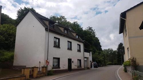 Foto - Grosses Haus zu verkaufen - 180.000,00&nbsp;EUR Kaufpreis, ca.&nbsp; 180,00&nbsp;m&sup2;