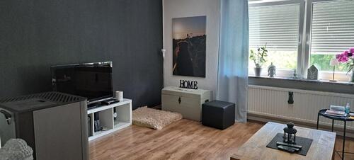 Foto - Alleinstehendes Einfamilienhaus mit gewerbl. Räumen und Garten