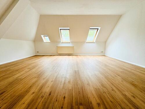 Foto - 2 Zimmer Dachgeschoßwohnung zur Miete in Leipzig