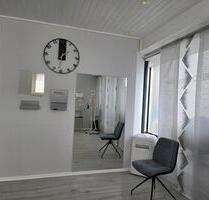 Praxisraum Gewerberaum - 500,00&nbsp;EUR Kaltmiete, ca.&nbsp; 30,00&nbsp;m&sup2; in Niedernhausen (PLZ: 65527)