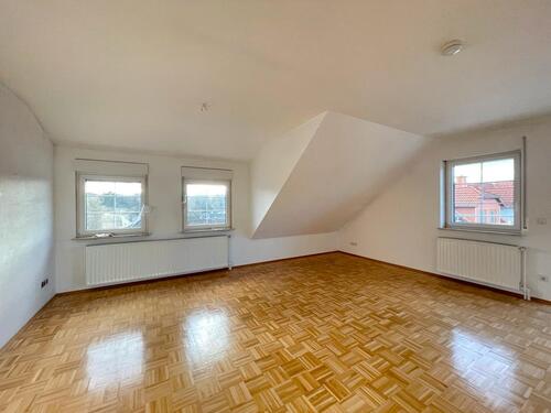 Foto - Schöne 4 Zimmer DG-Wohnung mit Balkon