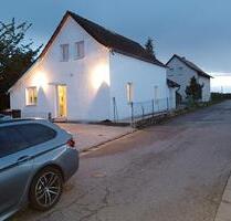 Kernsaniertes Einfamilienhaus mit Garten, Carport und Stellplätze - Freihung