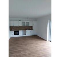 Helle 2-Zimmer-Einliegerwohnung mit Terrasse - Oldendorf