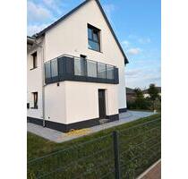 Neubau - Doppelhaushälfe zu vermieten - Colmberg