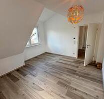 Stilvolle 2,5-Zimmer-Dachgeschosswohnung - Schriesheim