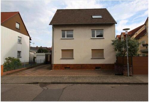 Foto - 3-Familien-Haus in Plankstadt bei Heidelberg mit großem Garten!