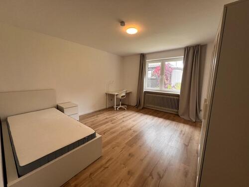 Foto - Modern wohnen & sofort einziehen-Möbliertes WG-Zimmer im EG