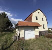 Rohdiamant mit Plan – Einfamilienhaus auf großem Grundstück mit g - Hohenstein-Ernstthal