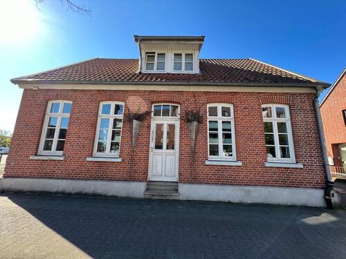 Foto - Schöne 2-Zimmer-Wohnung mit großer Dachterrasse, EBK, Stellplatz