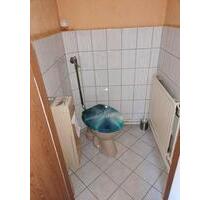 Doppelhaushälfte - 83.500,00 EUR Kaufpreis, in Großbreitenbach (PLZ: 98701)