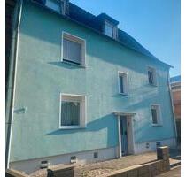 Kernsaniert 2024 - 6 Zimmer Maisonettenwohnunng mit Balkon - Duisburg Rheinhausen