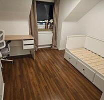 Möbliertes Zimmer in 2-er Frauen WG - Aachen Aachen-Mitte