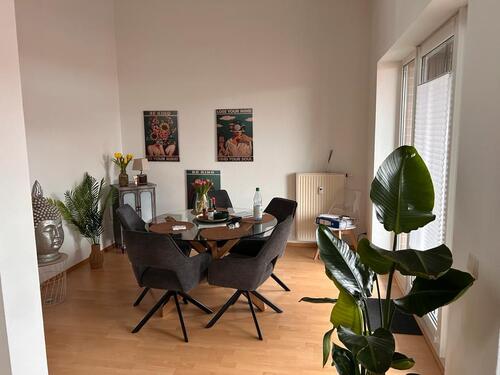 Foto - Wohnung 2,5 Zimmer - 1.100,00&nbsp;EUR Kaltmiete, ca.&nbsp; 80,00&nbsp;m&sup2;