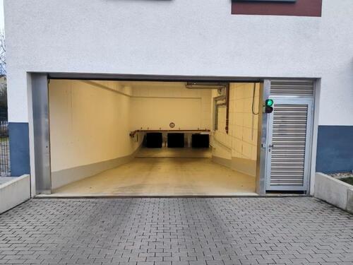 Foto - Tiefgaragenstellplatz in Neu-Isenburg - Anny Schlemm Str