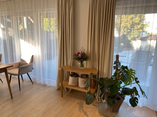 Foto - Großzügige modernisierte Wohnung auf zwei Etagen mit Garten