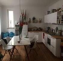 Wunderschöne Altbau-Liebhaberwohnung in Stuttgart Süd mit Garten