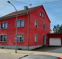 Garage mit großer Einfahrt in Saarlouis-Roden