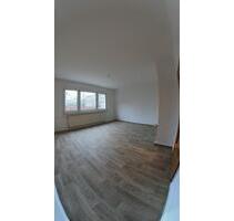 Renovierte 2 Raum Wohnung (Parterre) - Neubrandenburg Carlshöhe