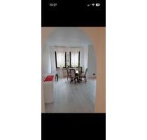 KREFELD - Sehr ruhige 3 Zimmerwohnung, 85 m² direkt an der FH - Willich KREFELD - Sehr ruhige 3 Zimmerwohnung, 85 m² direkt an der FH - Willich