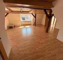 5 Zimmer Wohnung auf 2 Etagen - 800,00&nbsp;EUR Kaltmiete, ca.&nbsp; 140,00&nbsp;m&sup2; in Helsa (PLZ: 34298)