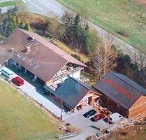Mehrfamilienhaus mit großer Werkhalle – 3.993 m² Grundstück - Lobbach