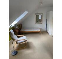 Möbliertes Zimmer mit Bad - 500,00&nbsp;EUR Kaltmiete, ca.&nbsp; 22,00&nbsp;m&sup2; in Hamburg (PLZ: 22589) Altona