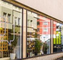 Heller Büro- und Seminarraum im Stuttgarter Westen – flexibel und möbliert