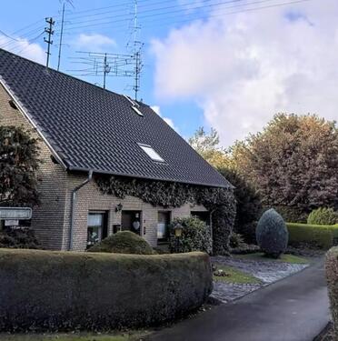 Foto - Wohnhaus Haus Einfamiliehaus m. Gr. Garten in 57578 Elkenroth