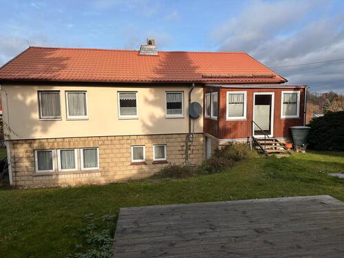 Foto - Großes Einfamilienhaus in sehr guter und ruhiger Lage