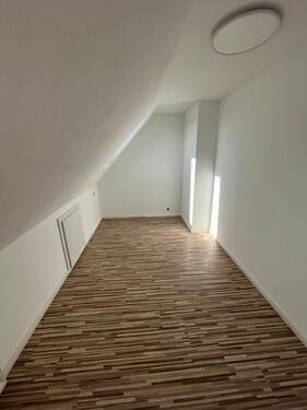 Foto - 2,5 Zimmer Wohnung Dachgeschosswohnung