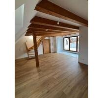 frisch renoviertes Maisonette-Appartement (60 m²) in Budenheim