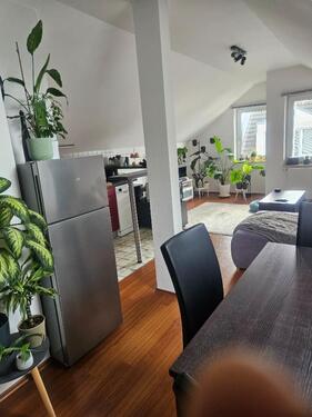 Foto - 2 Zimmer Dachgeschoßwohnung in Wiesbaden